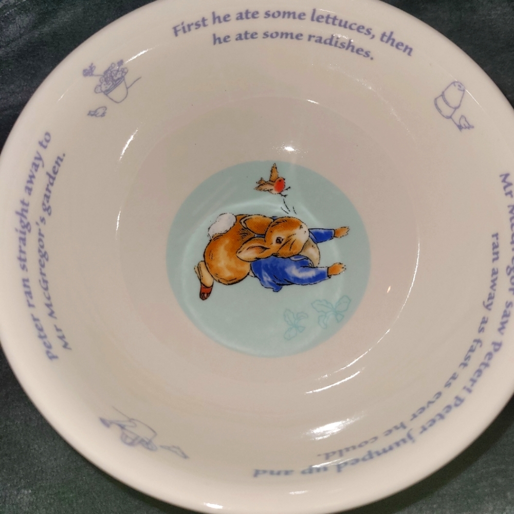 2001 Peter Rabbit collection Wedgewood bowls